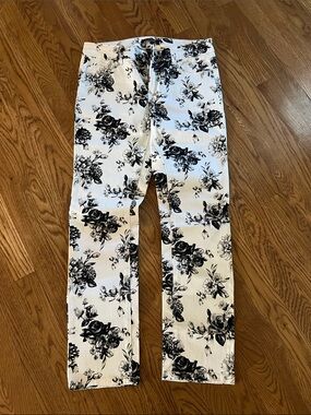 White House Black Market Black & White Floral Straight-Leg Jeans
